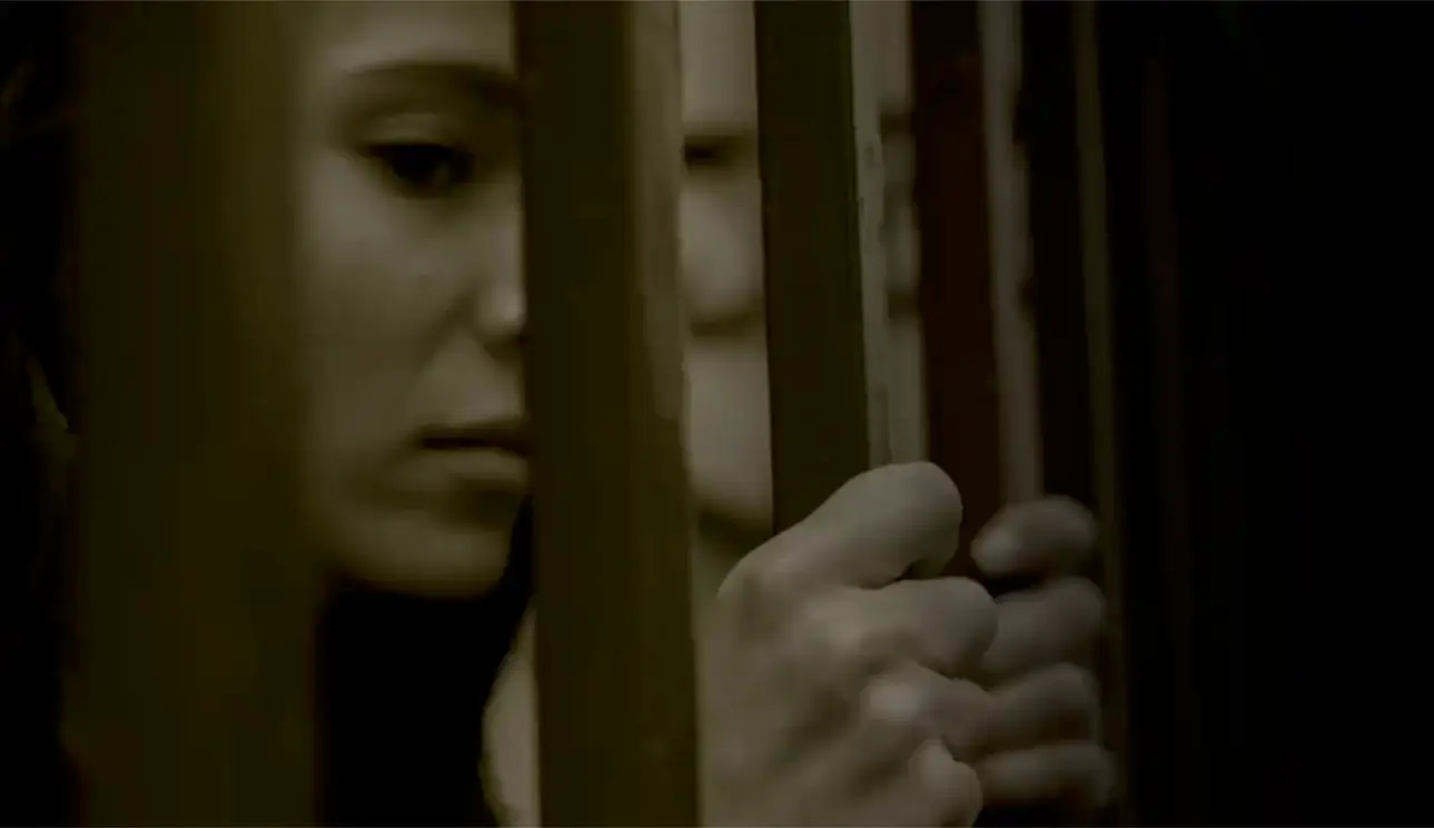 UNBOXING WOMEN STORIES – Female prisoner on court appearances